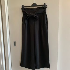 Wide leg paper bag pant